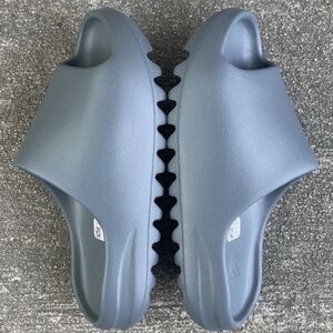 Adidas Yeezy Slide Slate Marine | Size 4 | Brand New (No Box)